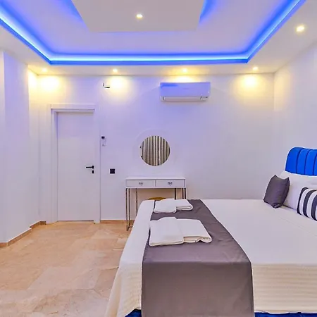 Villa Akbel 3 Bedroom - 5921