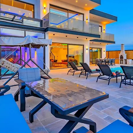 Akbel 3 Bedroom Kalkan